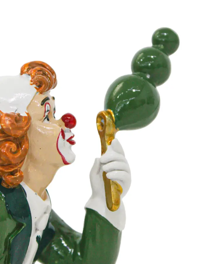 Payaso con paraguas verde de poliresina de 12.5x7x20.5cm - Image 4