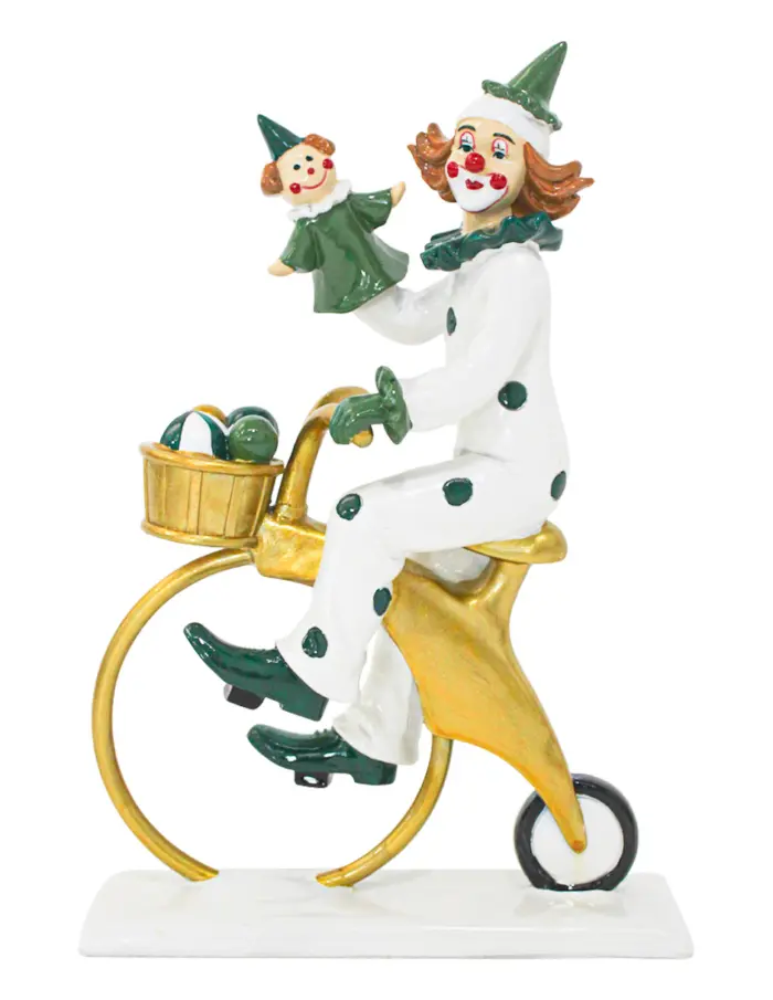 Payaso blanco con verde sobre bici de poliresina de 17x7.5x24.5cm - Image 3