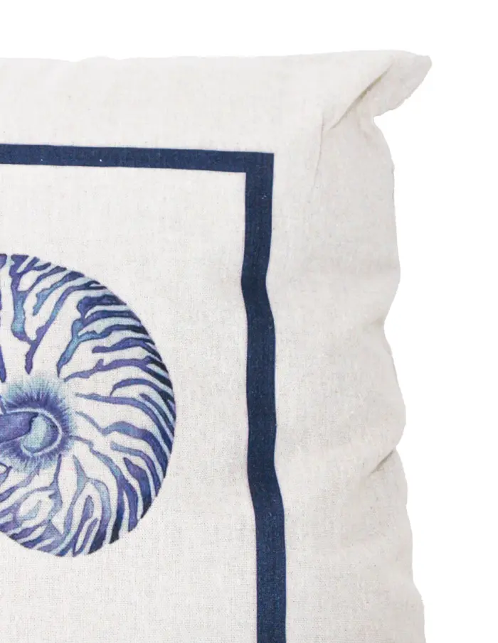 Almohada estampado caracol arena de 42x10x42cm - Image 4