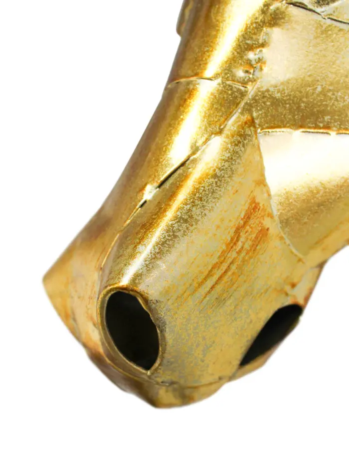 Cabeza de caballo para pared de metal dorado de 26.99x19.37x31.75cm - Image 3