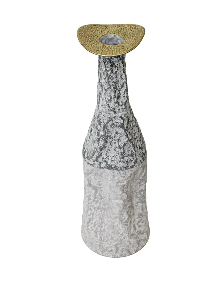 Florero de metal blanco con filo dorado de 14.6x48.3cm - Image 3