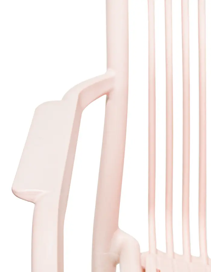 Silla de plástico con descansabrazos rosa con cojín diseño tiras de 59.8x64x83.3cm - Image 4