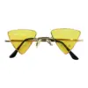 Lentes para sol con cristales triangulares amarillo con dorado de 14.5x15x4.4cm - Image 2