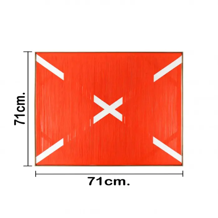 Cuadro de hilo en tonos chedron diseño cruz de 71x71x3.5cm - Image 4
