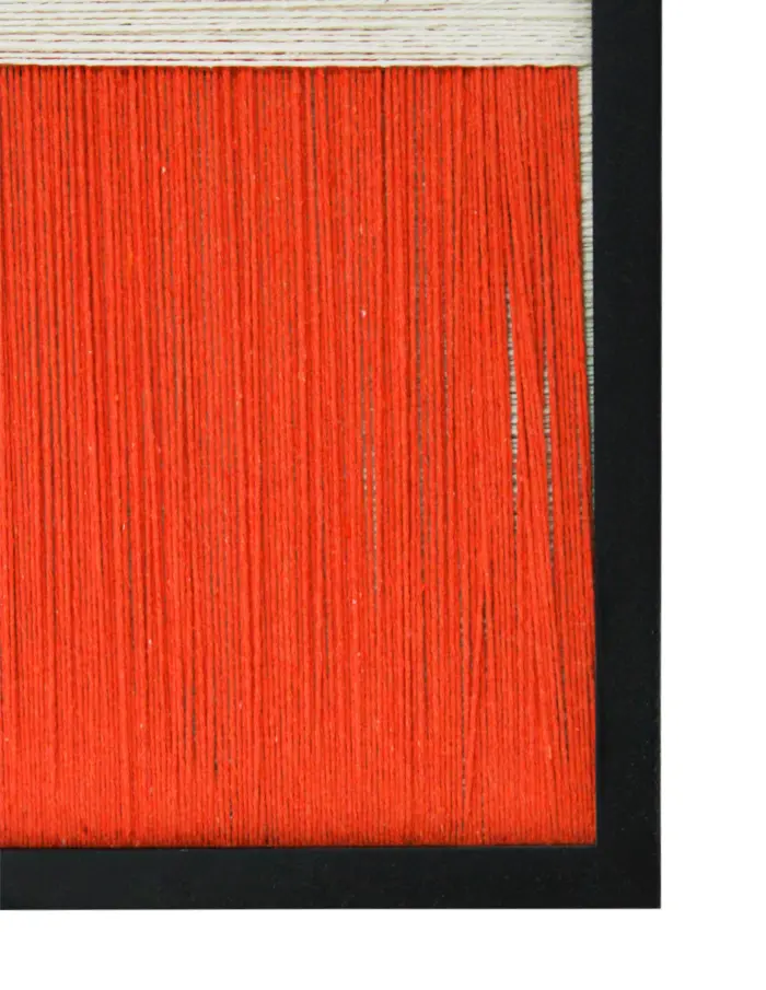 Cuadro de hilo beige amarillo naranja y negro de 50x70x2.5cm - Image 2