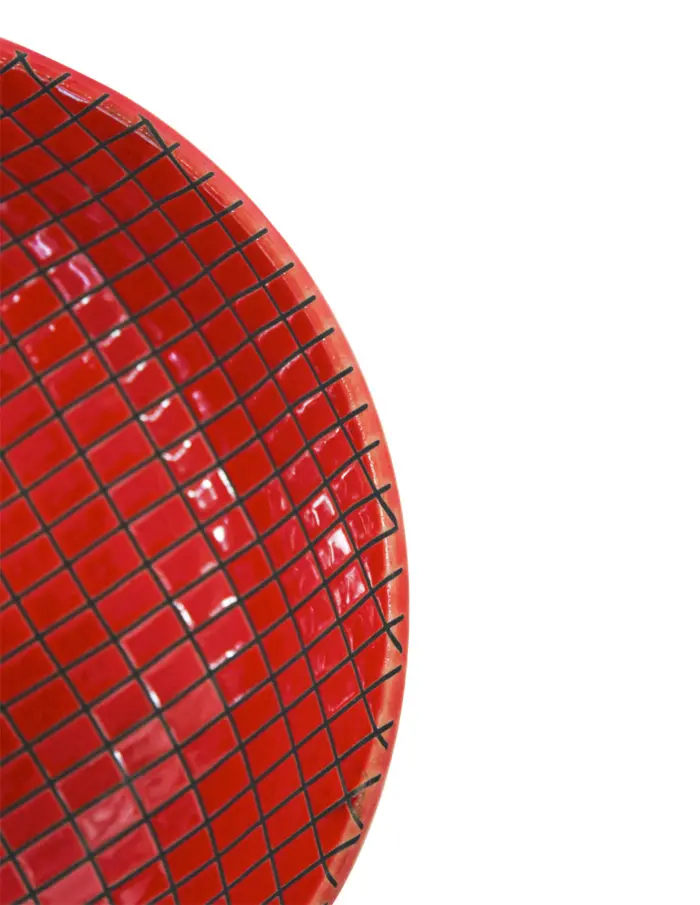 Bowl de porcelana rojo diseño cuadros de 19.5x19.5x5.4cm - Image 3