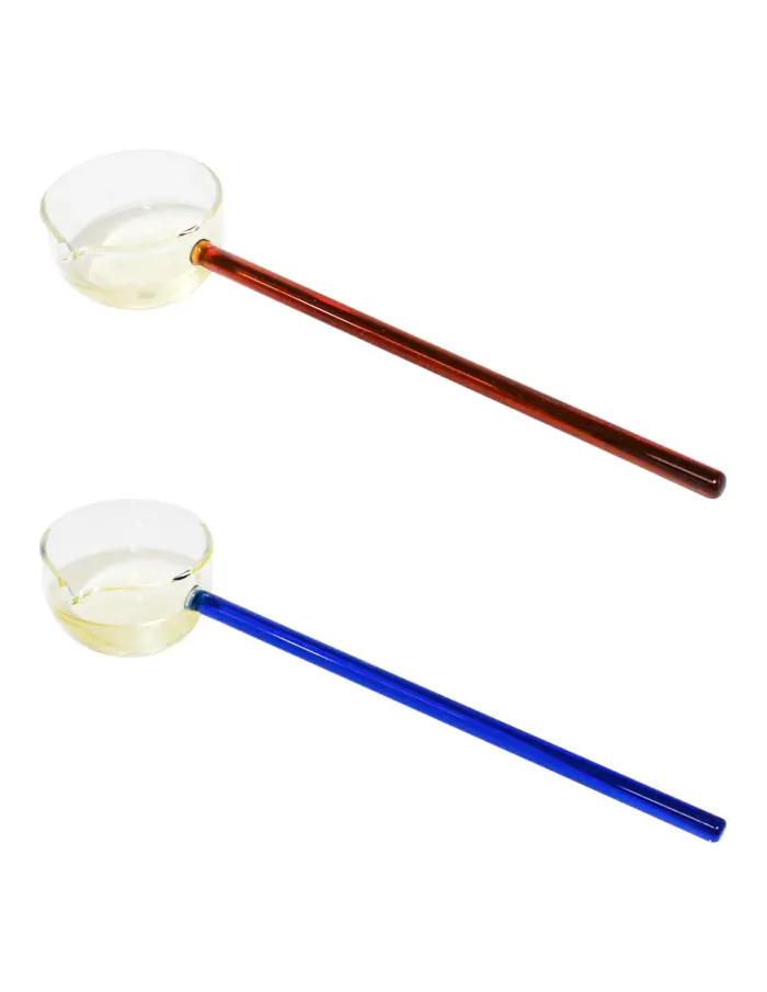 Set de 2 cucharas de vidrio con mango de color ámbar y azul de 60ml - Image 2