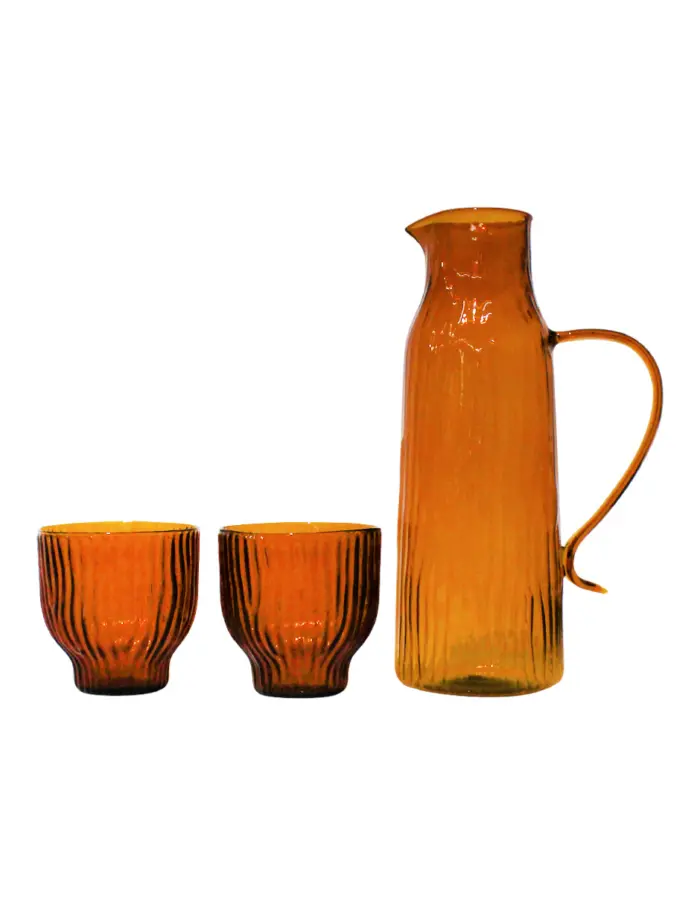 Jarra con 2 vasos de vidrio ranurado ámbar de 240 ml - Image 2