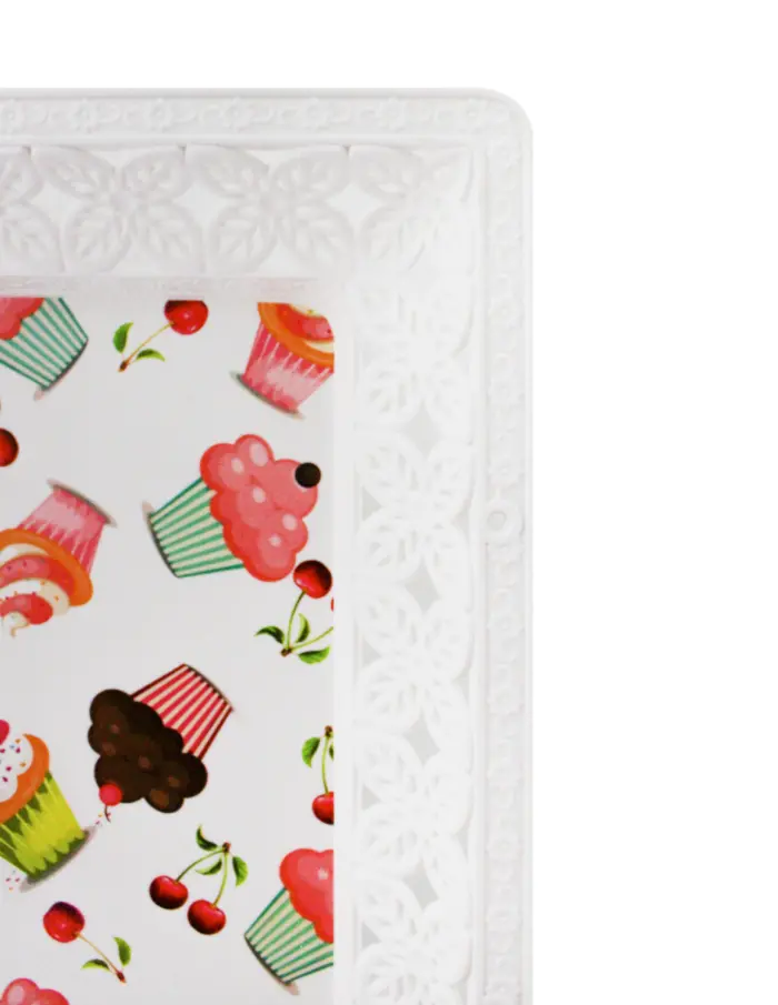 Charola rectangular de plástico con tapa estampado y orilla de encaje - Image 3