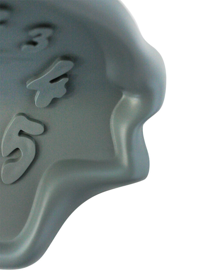 Reloj de Mesa Surrealista Gris - Image 3
