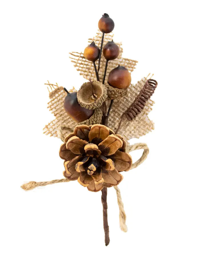Pick de Yute con Piña Navideña y Bellotas