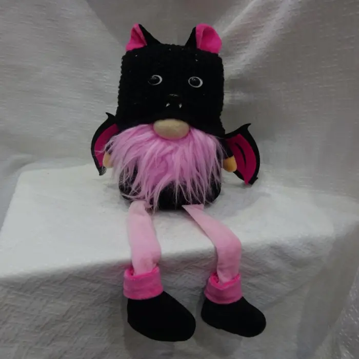 Gnomo Murciélago Rosa con Negro