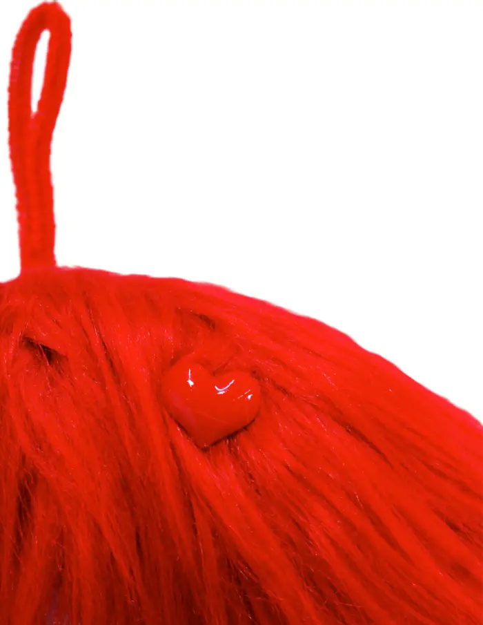 Corona de Peluche con Corazón Rojo - Image 2