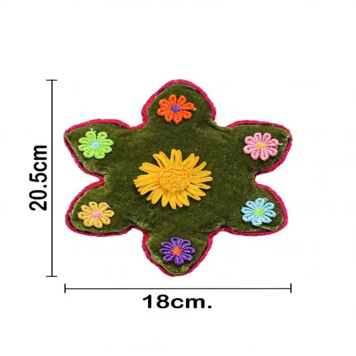 Colgante Decorativo Verde con Flor Amarilla al Centro - Image 4
