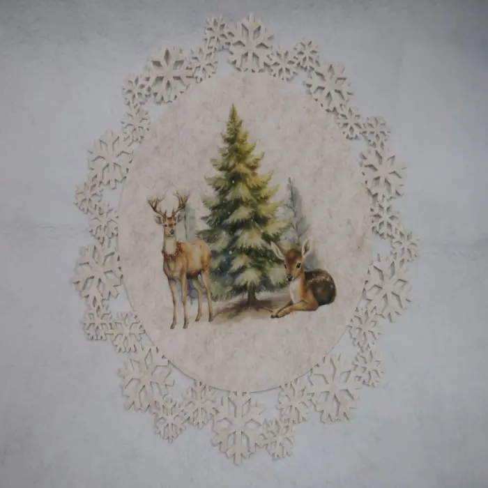 Mantel Beige Estampado de Ciervos con Pino