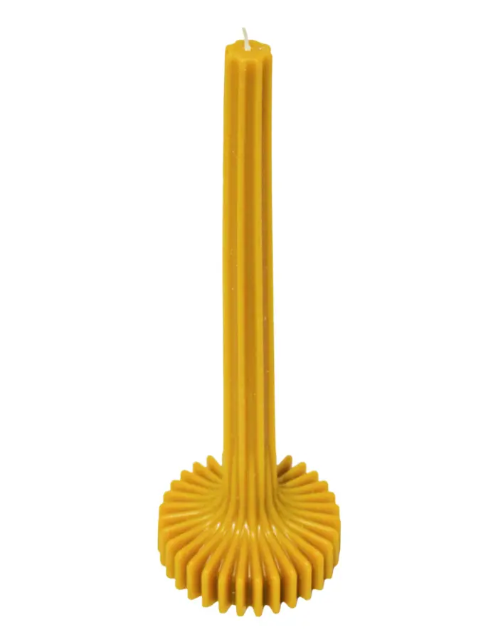 Vela Amarilla Mostaza con Base Corrugada - Image 2