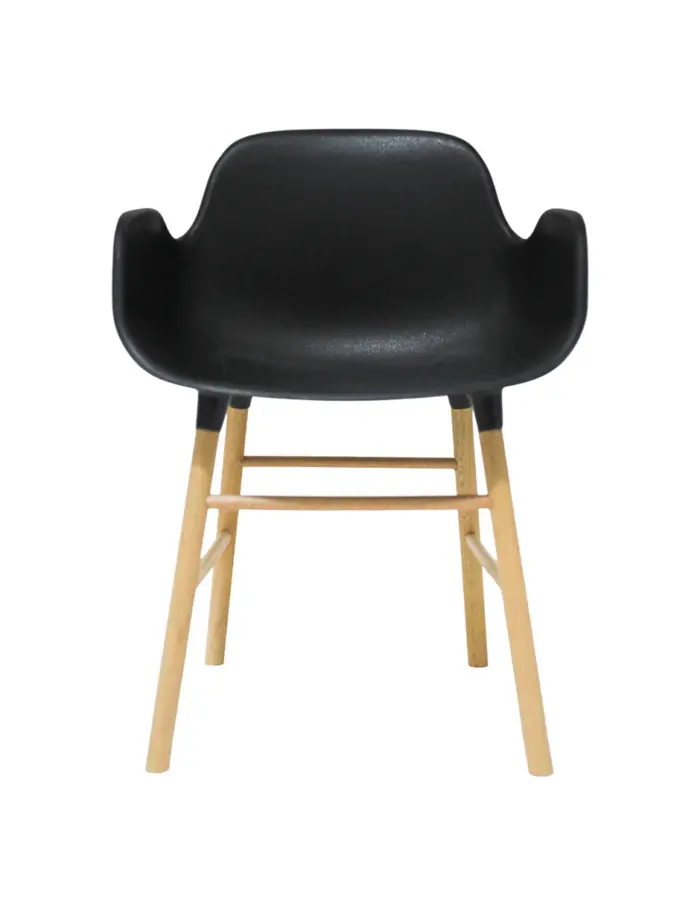 Mini Silla Negra con Patas de Madera - Image 2