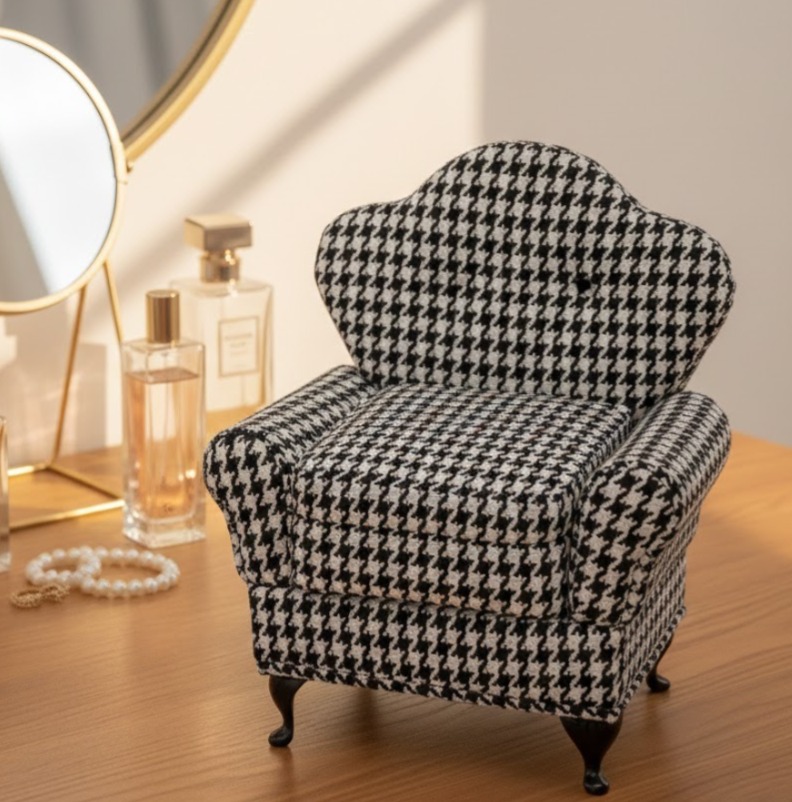 Alhajero Mini Sillón estilo contemporáneo Houndstooth, accesorio decorativo de lujo para tocador de Galerías El Triunfo.