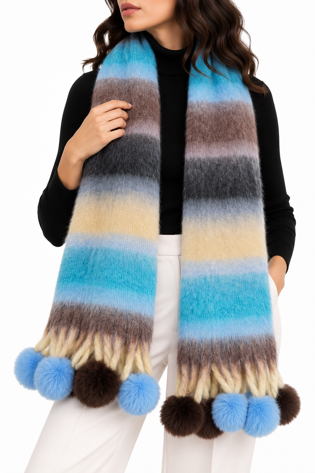 Bufanda de Rayas Multicolor con Pompones - Galerías el Triunfo