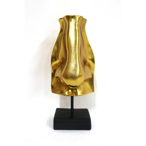 Escultura diseño nariz dorada - Galerías el Triunfo - 049072778466